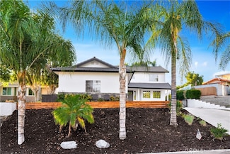 29707 Yellow Gold Dr, Canyon Lake, CA 92587