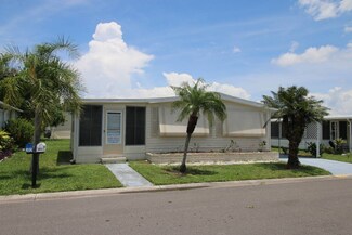 620 57th Ave W Unit J21, Bradenton, FL 34207
