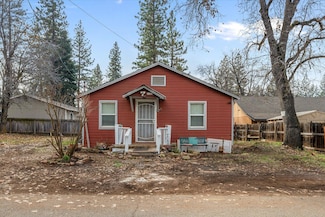 21722 3rd St, Burney, CA 96013