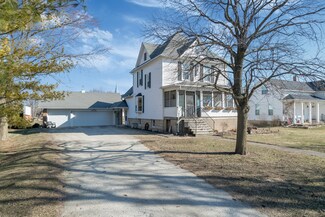 209 E Main St, Reddick, IL 60961