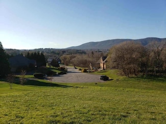 4740 Afton Ln, Roanoke, VA 24012