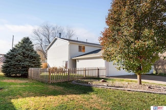 801 W Q St, Lincoln, NE 68528