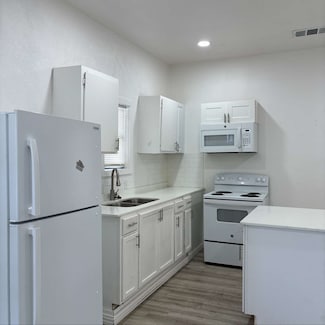 809 Martin Luther King Junior Blvd, Corsicana, TX 75110