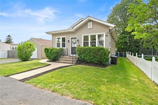 39 Sampson Ave, North Providence, RI 02911
