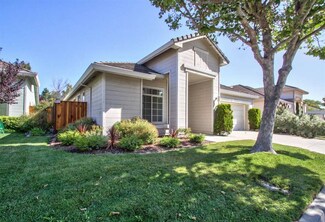 17661 River Run Rd, Salinas, CA 93908