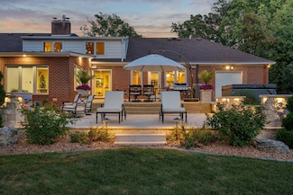 301 22nd St NW, Austin, MN 55912