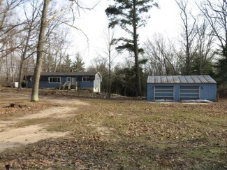2720 E Arthur Rd, Rothbury, MI 49452