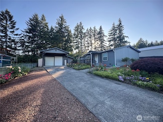 14318 Greenbelt Dr E, Sumner, WA 98391