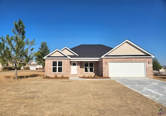 216 Christine Cir, Perry, GA 31069