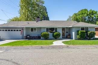 658 Sycamore Dr, Bishop, CA 93514