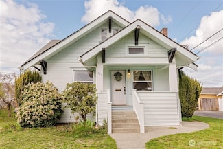 711 W 2nd St, Centralia, WA 98531