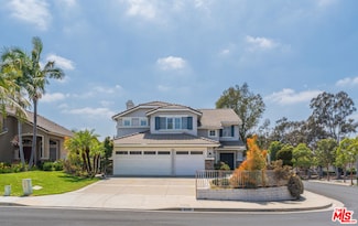 2320 Leggett Ln, Fullerton, CA 92833