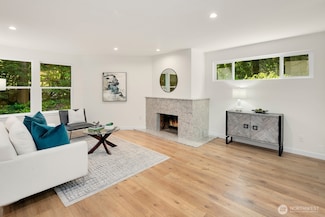 14633 NE 40th St Unit K7, Bellevue, WA 98007
