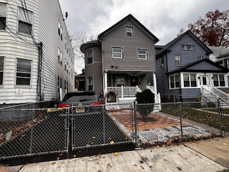 149 Smith St, Newark, NJ 07106