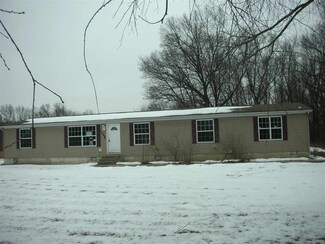 11945 E State Road 8 Unit 1, Culver, IN 46511