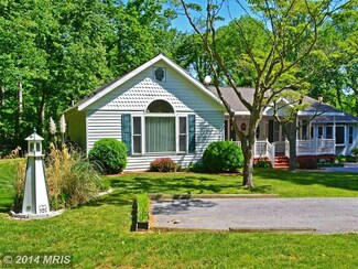 1805 Scientists Cliffs Rd, Prince Frederick, MD 20678