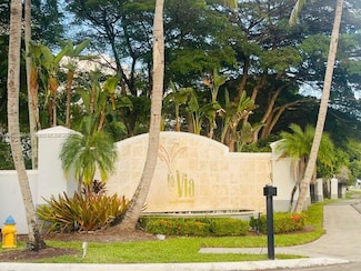 9645 NW 1st Ct Unit 1305, Pembroke Pines, FL 33024