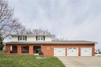2143 Vixen St NW, North Canton, OH 44720