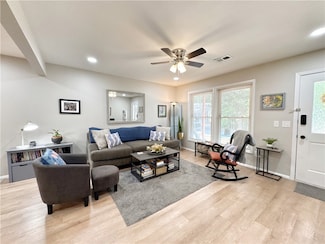 19 Nantucket Dr, Bella Vista, AR 72715