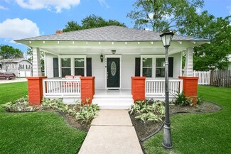 401 S Mechanic St, El Campo, TX 77437