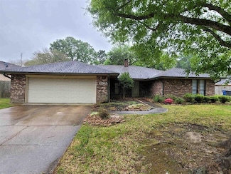 12965 Larch Ln, Beaumont, TX 77713