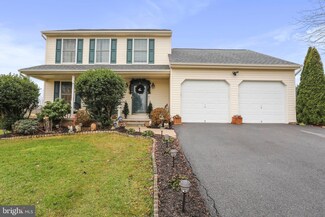 110 Michigan Dr, Falling Waters, WV 25419