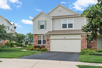 582 Woods Creek Ln, Algonquin, IL 60102