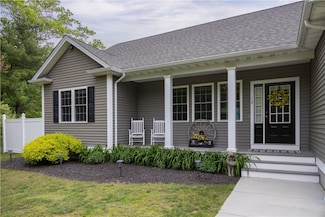 12 Hillside Dr, Charlestown, RI 02813