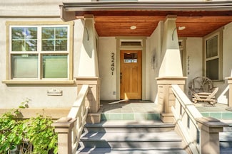 2249 Siskiyou Blvd, Ashland, OR 97520