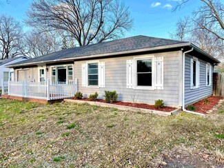1946 SW Medford Ave, Topeka, KS 66604