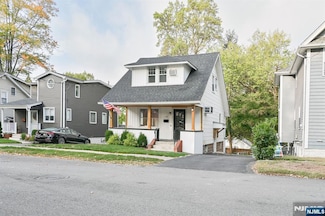 34 Summit Place, Haworth, NJ 07641