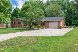 2824 Blanche Dr, Burlington, NC 27215