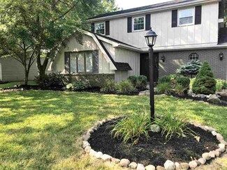 3835 Oakhurst Dr, Fort Wayne, IN 46815