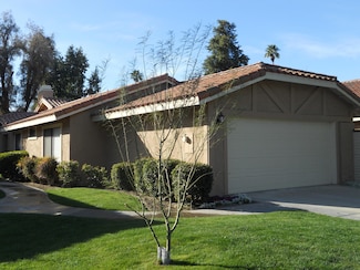 117 Juan Cir, Palm Desert, CA 92260