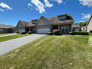 17 Golden Oaks Way, Rochester, NY 14624