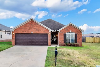 12370 Huntington Village Dr, Northport, AL 35475