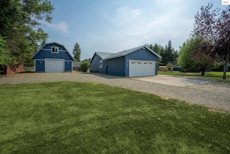 186 Elk Rd, Moyie Springs, ID 83845
