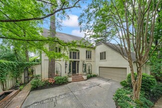 4359 W Cherry Place Dr, Memphis, TN 38117