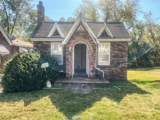 8840 Ramona Ave, Saint Louis, MO 63121