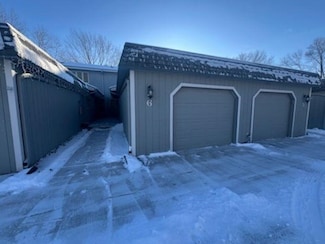 2300 Country Club Dr Unit 6, Okoboji, IA 51355