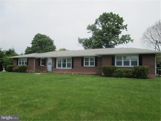61 Dey Rd, Cranbury, NJ 08512