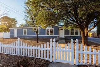 790 W 15th St, Safford, AZ 85546