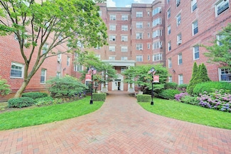 76-36 113th St Unit 1V, Forest Hills, NY 11375