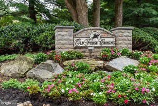 163 Old Forge Crossing Unit 163, Devon, PA 19333