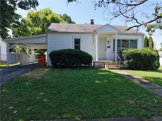 908 W South 1st St, Shelbyville, IL 62565