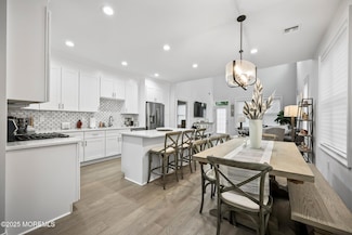 115 Hedgerow Ln, Manalapan, NJ 07726