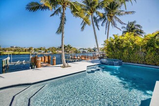 714 Sandy Point Ln, West Palm Beach, FL 33410