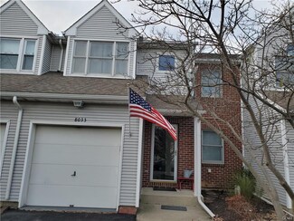 8033 Cross Creek Cir, Breinigsville, PA 18031