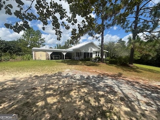 93 Poole Rd, Butler, GA 31006