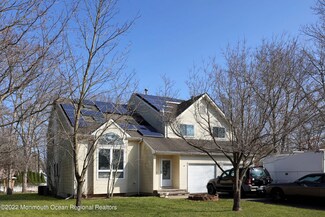 2103 Cedarview Dr, Toms River, NJ 08757